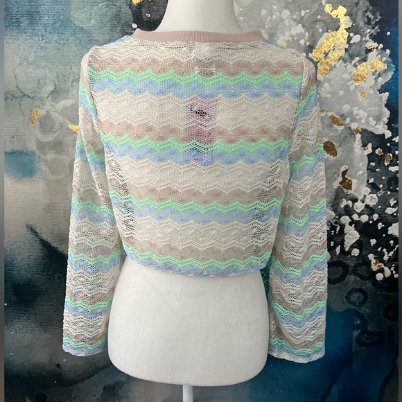 Sweet Minty Crocheted Top - Picture 3 of 6